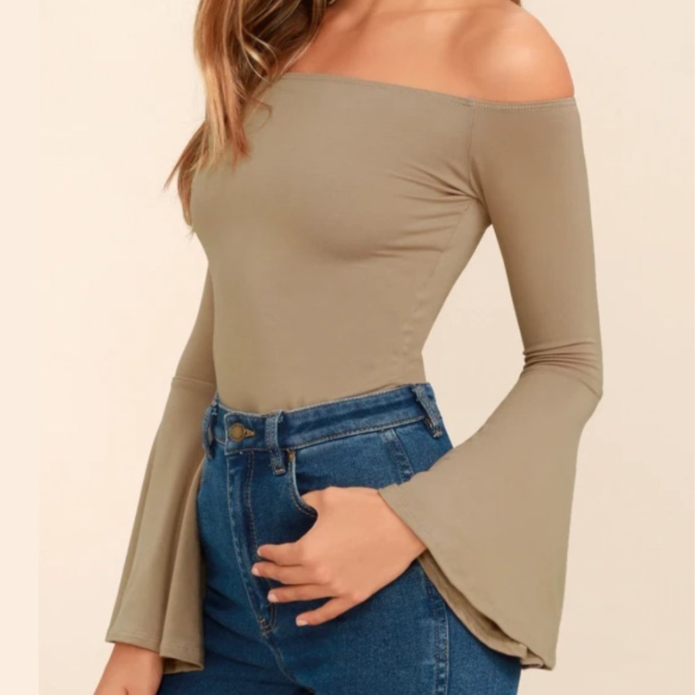 Lulus Flirt Factor Off The Shoulder Bell Sleeve Top Womens Size Large